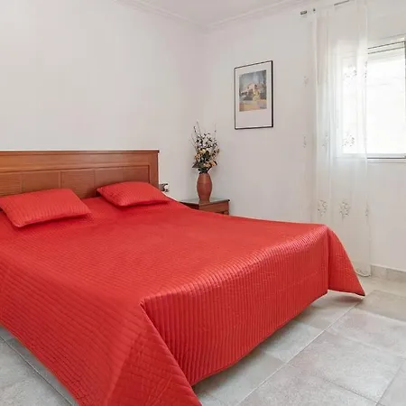 Dos Perlas Villa *